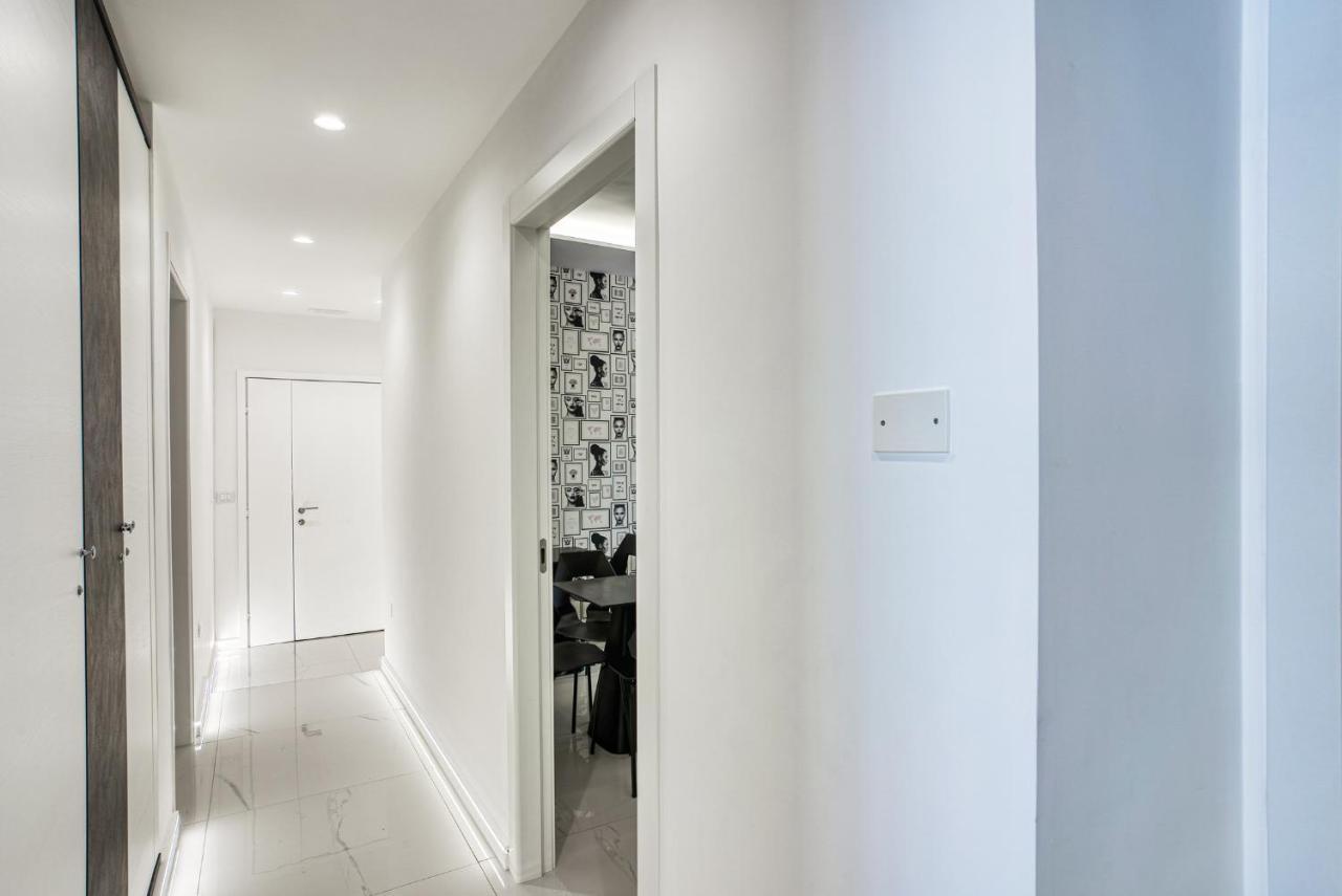 Distinto Suite & Rooms レッチェ エクステリア 写真