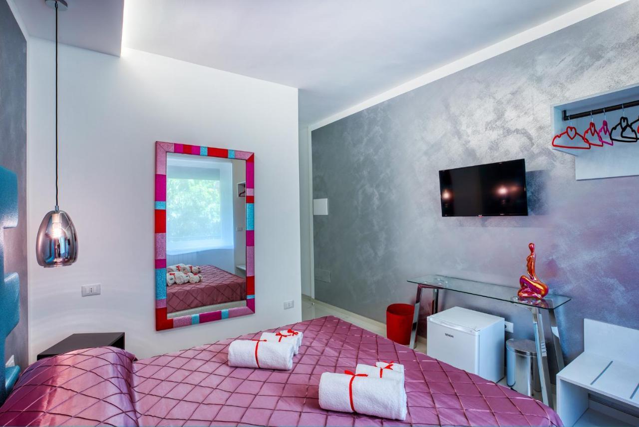 Distinto Suite & Rooms レッチェ エクステリア 写真