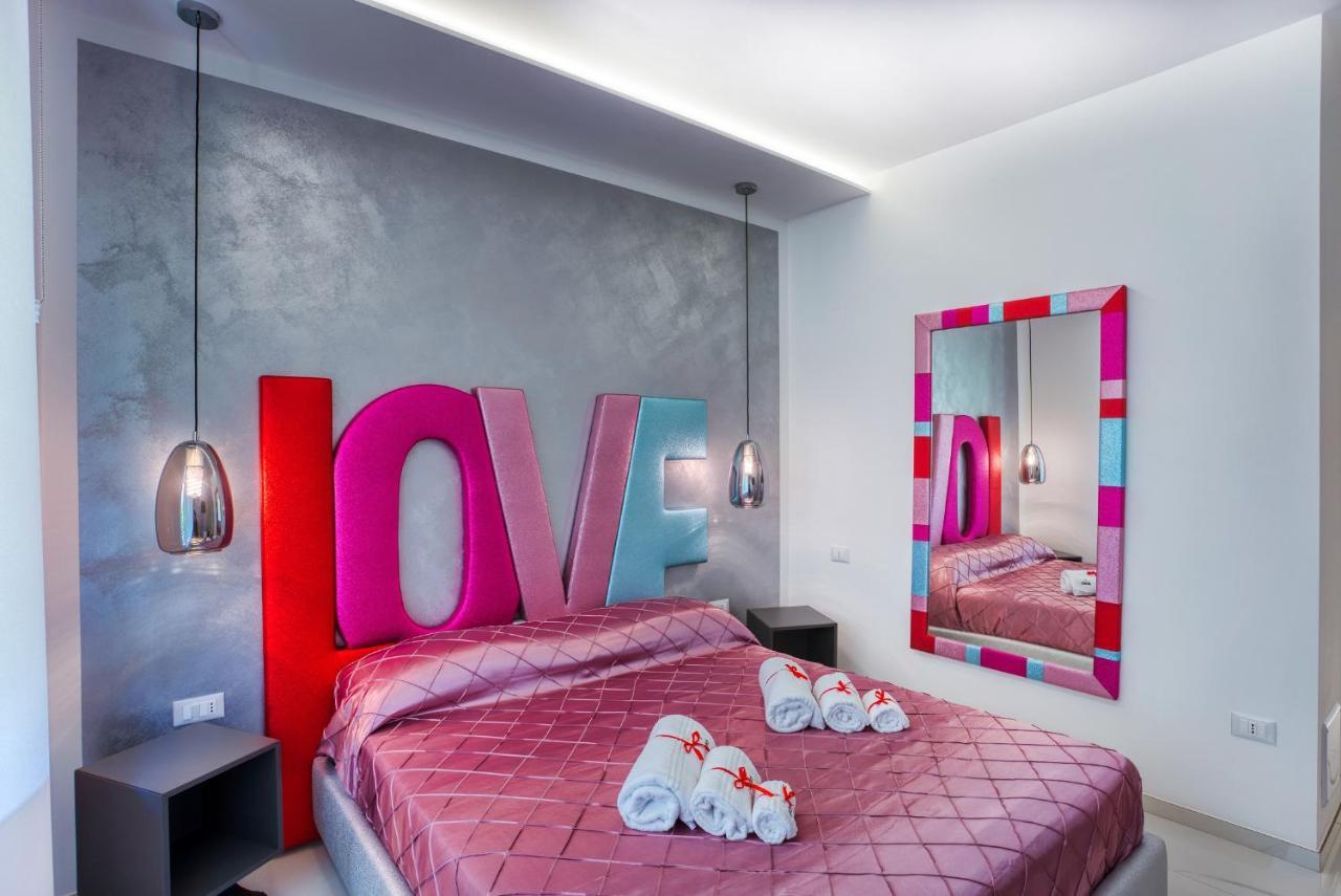 Distinto Suite & Rooms レッチェ エクステリア 写真