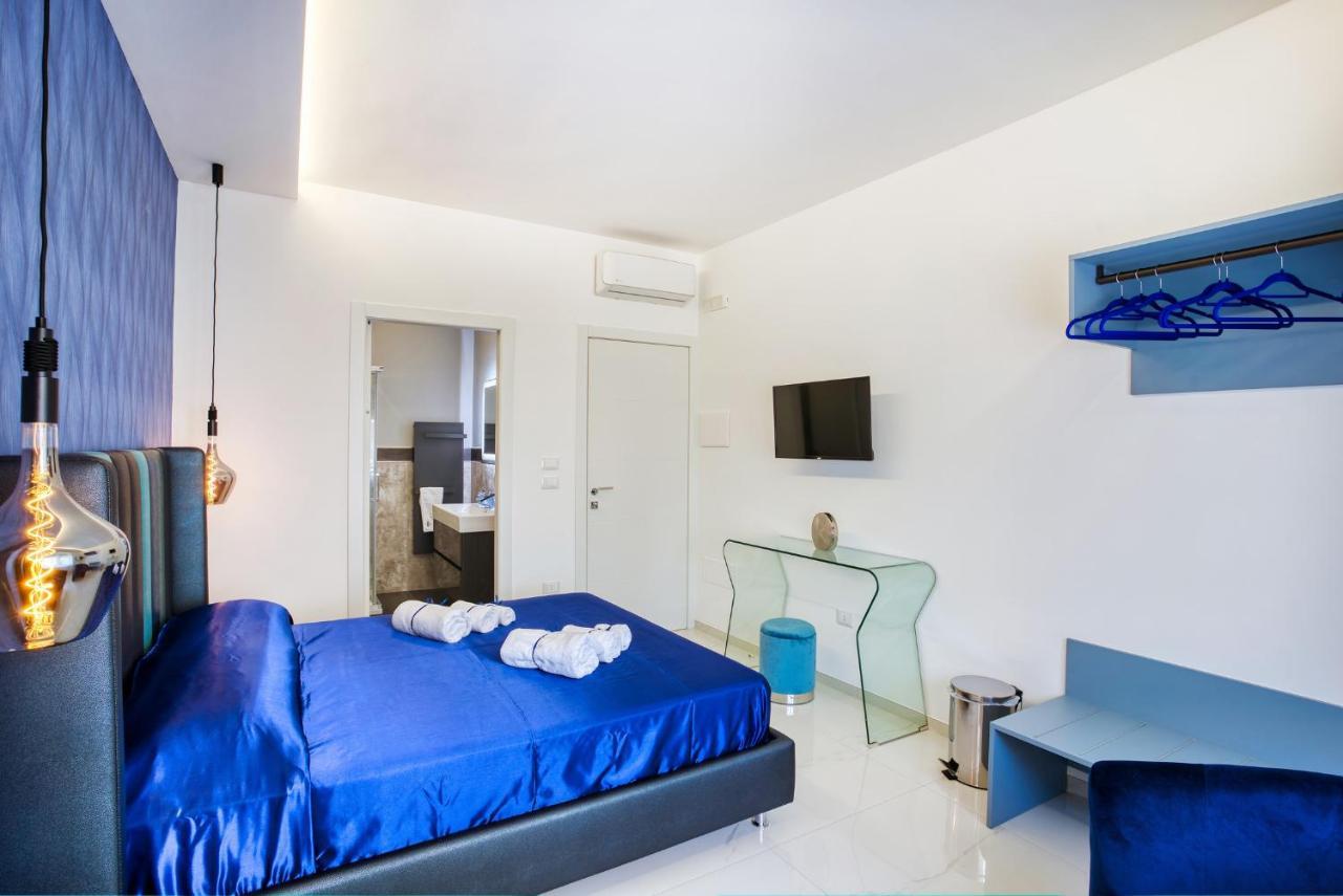 Distinto Suite & Rooms レッチェ エクステリア 写真