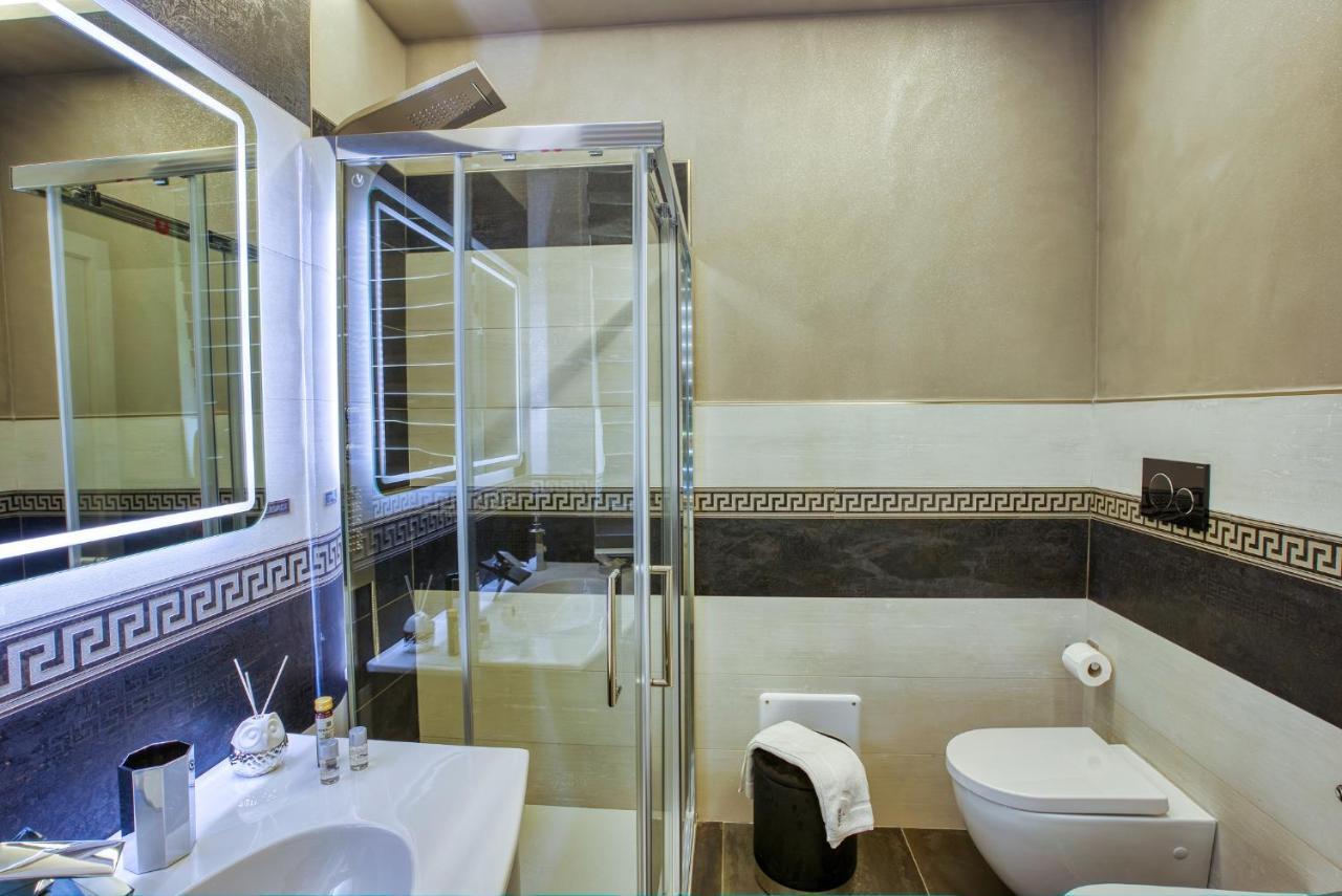 Distinto Suite & Rooms レッチェ エクステリア 写真