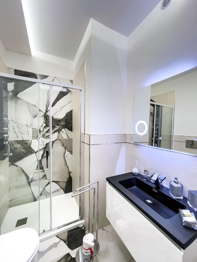 Distinto Suite & Rooms レッチェ エクステリア 写真